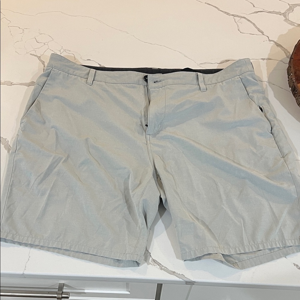 Vuori 38 Gray Shorts